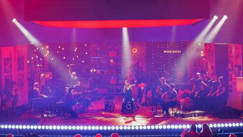 Arena Cob4FC lights up Christina Stürmer MTV Unplugged concert 
